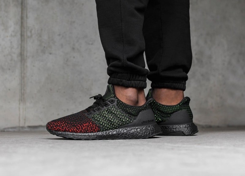 Adidas ultra boost on sale clima black solar red